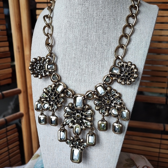Banana Republic Dramatic Brass Clear Rhinestone Statement Necklace - Picture 3 of 11